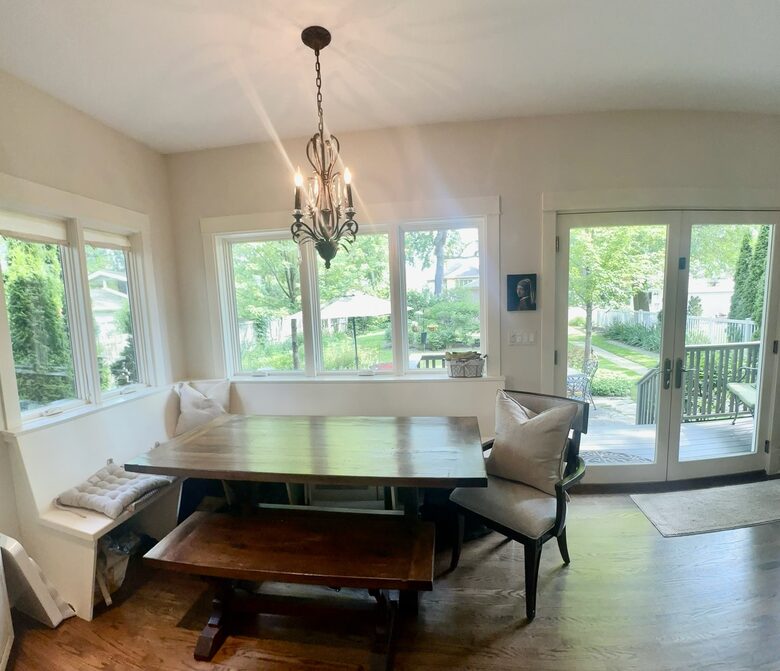 Winnetka Home | Close to Village Shops, Parks, Beach and Train - Winnetka, Illinois