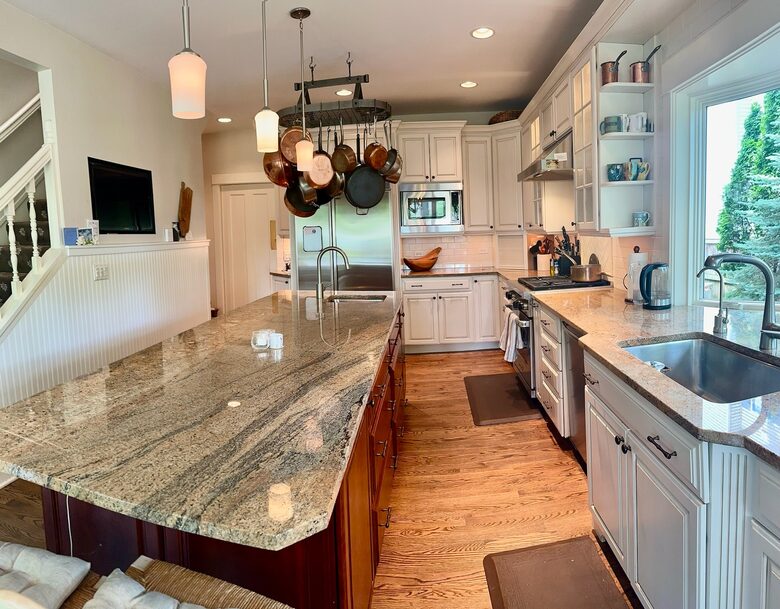 Winnetka Home | Close to Village Shops, Parks, Beach and Train - Winnetka, Illinois