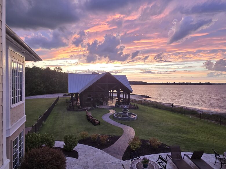 Luxury Estate on York River (2 miles wide) | In historic coastal Virginia - Barhamsville, Virginia