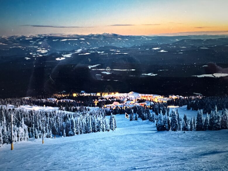 Modern Ski Chalet at Big White Ski Resort - Kelowna (Beaverdale District), Canada