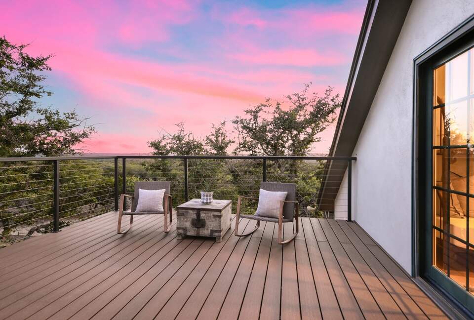 Red Sky Road Retreat - Wimberley, Texas