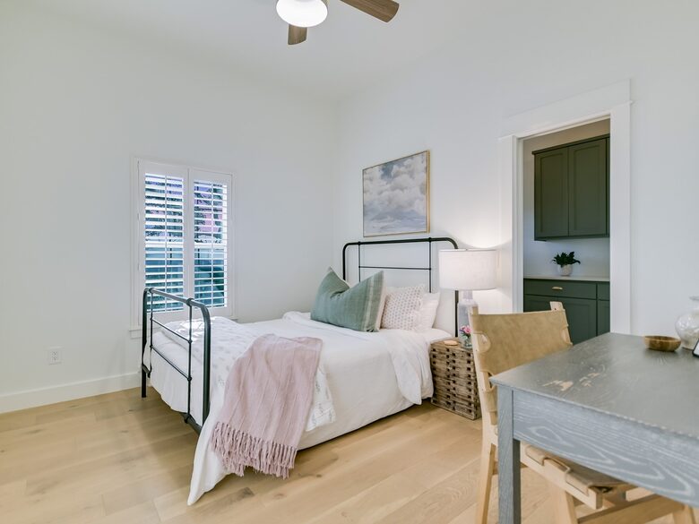 Red Sky Road Retreat - Wimberley, Texas