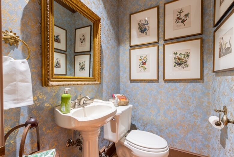Luxury and Old World Charm in Midtown Memphis - Memphis, Tennessee