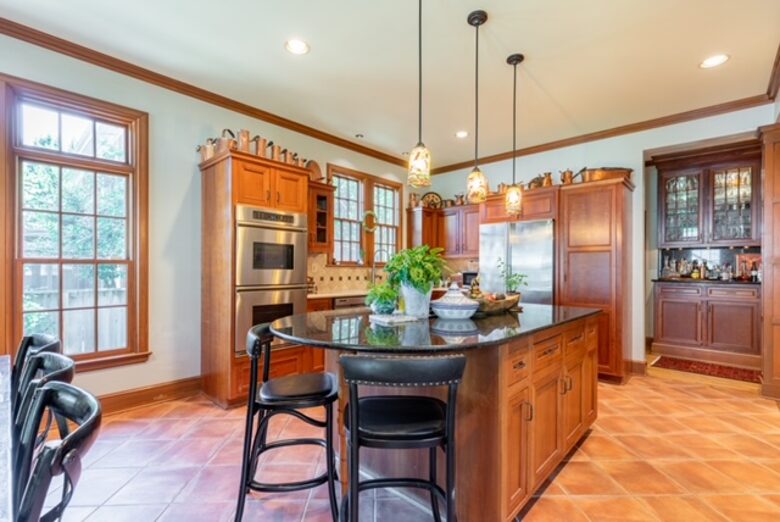 Luxury and Old World Charm in Midtown Memphis - Memphis, Tennessee