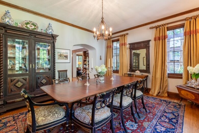 Luxury and Old World Charm in Midtown Memphis - Memphis, Tennessee