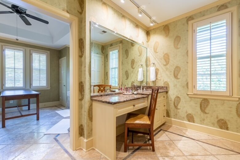 Luxury and Old World Charm in Midtown Memphis - Memphis, Tennessee