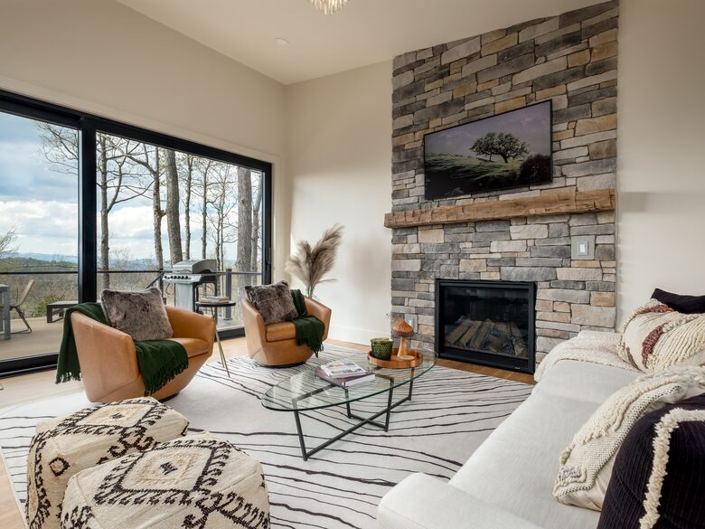 The Brevard Mountain Retreat - Brevard, North Carolina