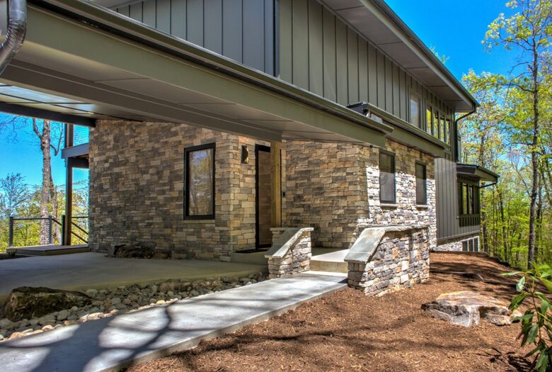 The Brevard Mountain Retreat - Brevard, North Carolina