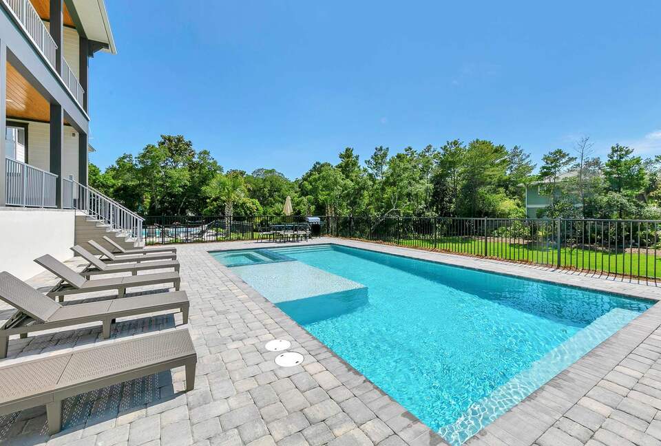 Rising Tide | Coastal Retreat in Gulf Pines - Miramar Beach, Florida