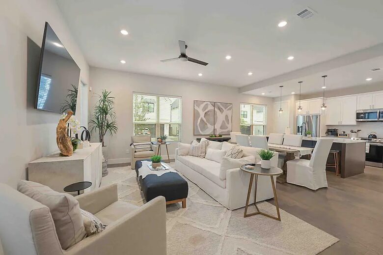 Howdy House - College Station, Texas