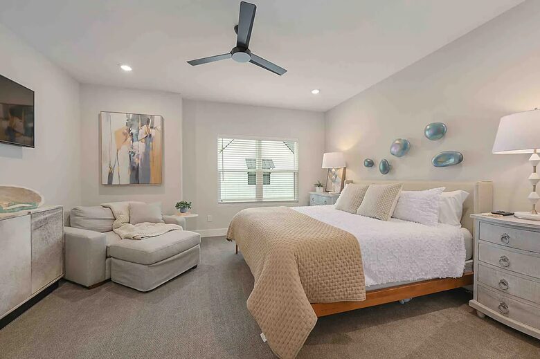 Howdy House - College Station, Texas