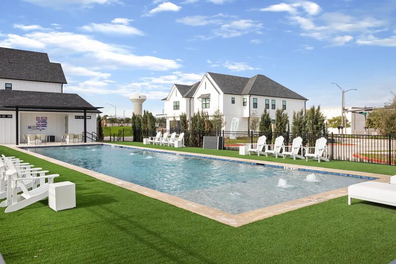 Howdy House - College Station, Texas