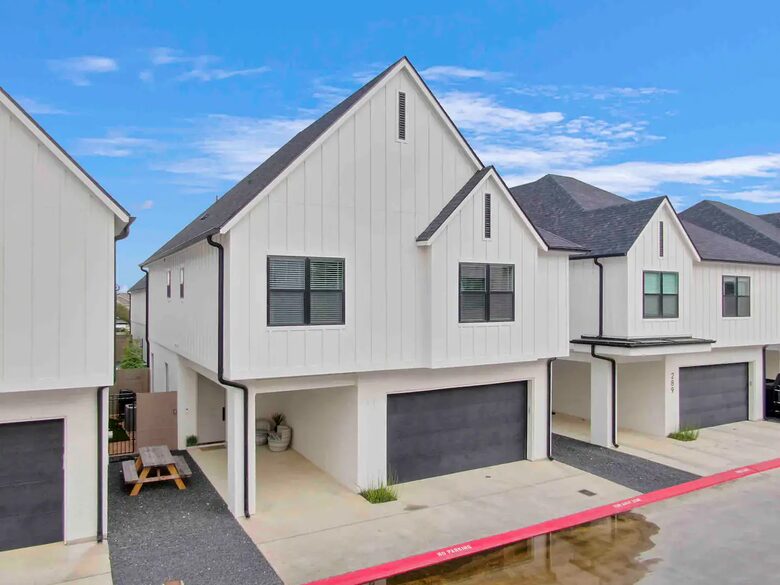 Howdy House - College Station, Texas