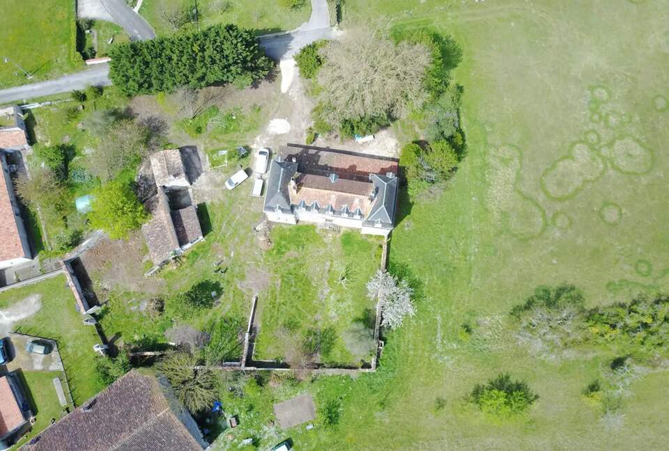 Château De Saint Sever - Saint-Sever-de-Saintonge, France