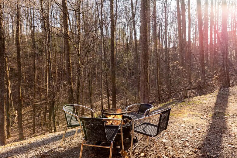 Luxury Mountain Lodge - Gatlinburg, Tennessee
