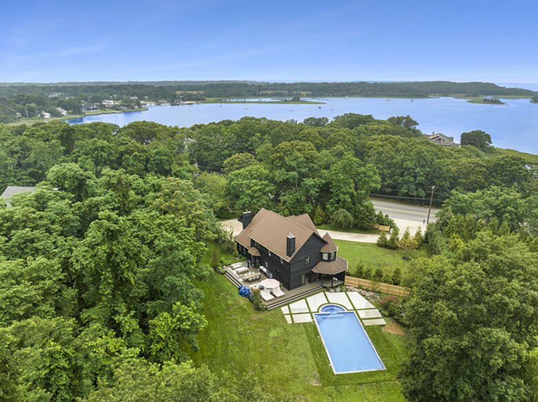 Waterfront Southampton Estate | Heated Pool, Spa, Gym, Outdoor Kitchen, Sonos - Southampton, New York