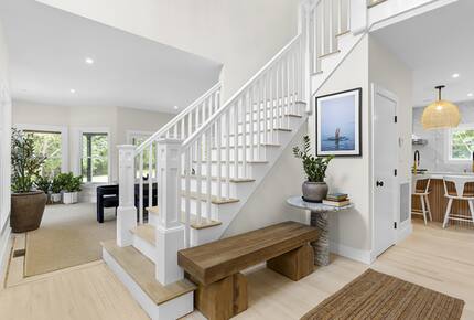 Waterfront Southampton Estate | Heated Pool, Spa, Gym, Outdoor Kitchen, Sonos - Southampton, New York