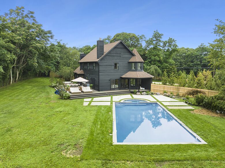 Waterfront Southampton Estate | Heated Pool, Spa, Gym, Outdoor Kitchen, Sonos - Southampton, New York