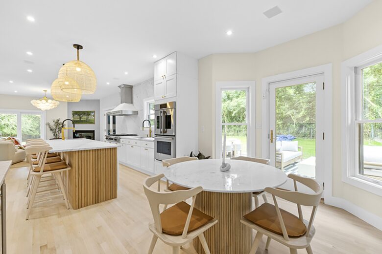 Waterfront Southampton Estate | Heated Pool, Spa, Gym, Outdoor Kitchen, Sonos - Southampton, New York
