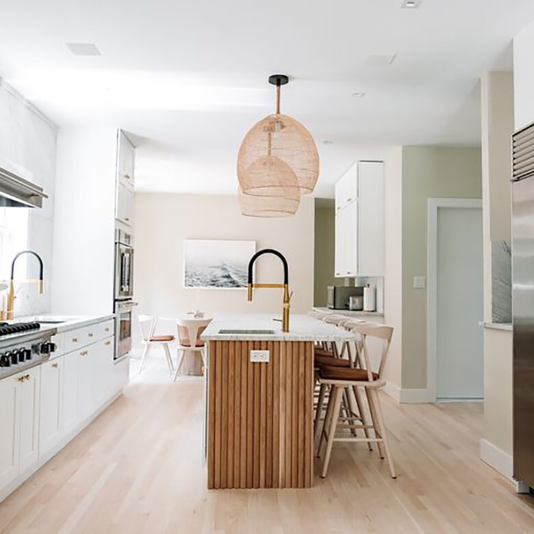 Waterfront Southampton Estate | Heated Pool, Spa, Gym, Outdoor Kitchen, Sonos - Southampton, New York