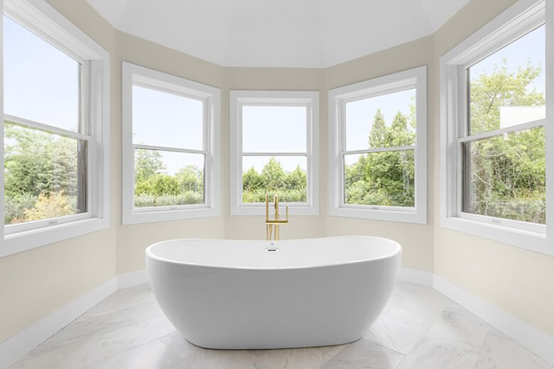 Waterfront Southampton Estate | Heated Pool, Spa, Gym, Outdoor Kitchen, Sonos - Southampton, New York