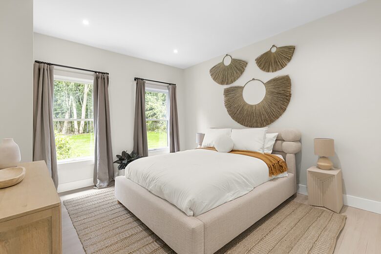 Waterfront Southampton Estate | Heated Pool, Spa, Gym, Outdoor Kitchen, Sonos - Southampton, New York