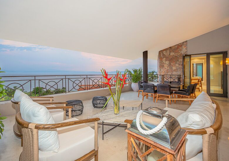 OceanView Penthouse, Hacienda de Mita, Daily Housekeeper/Cook, Free Golf Cart - Punta Mita, Mexico