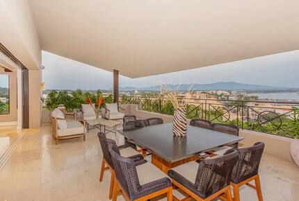 OceanView Penthouse, Hacienda de Mita, Daily Housekeeper/Cook, Free Golf Cart - Punta Mita, Mexico