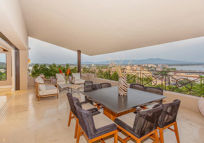 OceanView Penthouse, Hacienda de Mita, Daily Housekeeper/Cook, Free Golf Cart - Punta Mita, Mexico