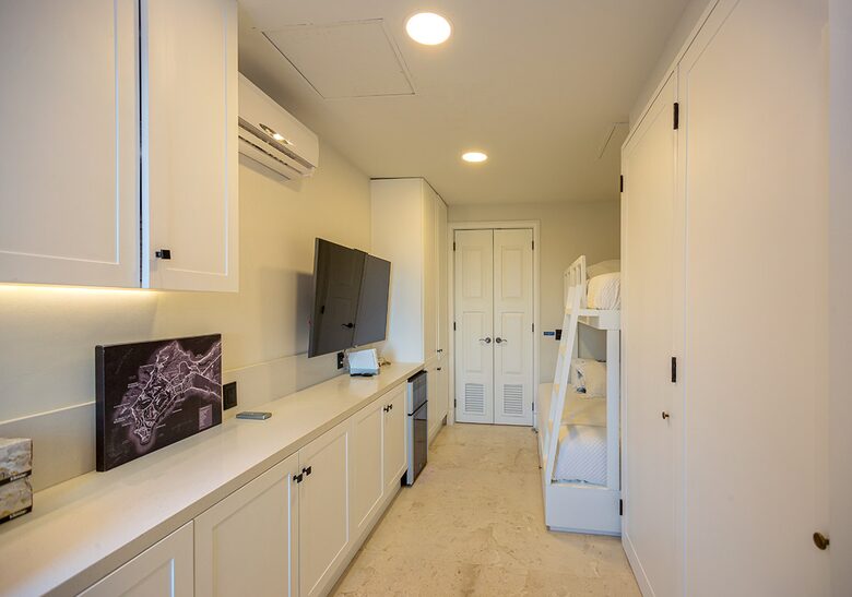 OceanView Penthouse, Hacienda de Mita, Daily Housekeeper/Cook, Free Golf Cart - Punta Mita, Mexico