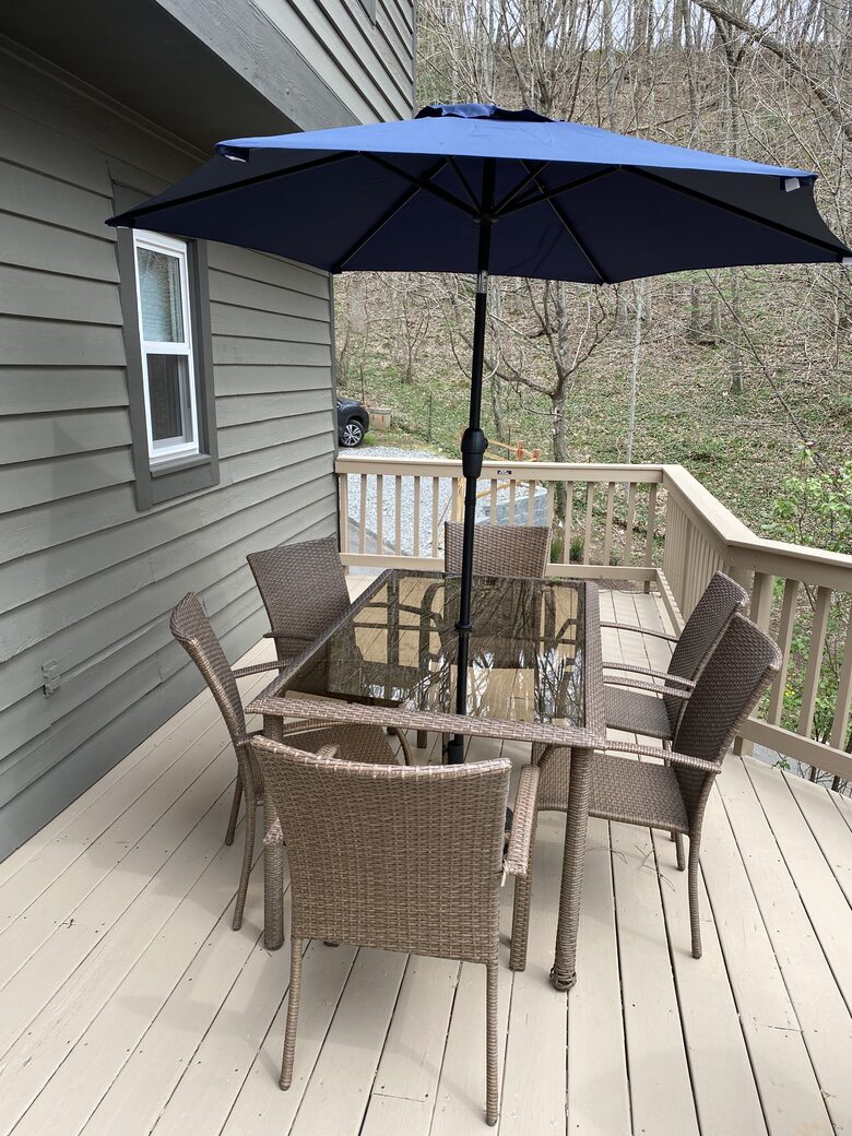 Beautiful Mountain Retreat | 10 minutes to Downtown Asheville - Asheville, North Carolina