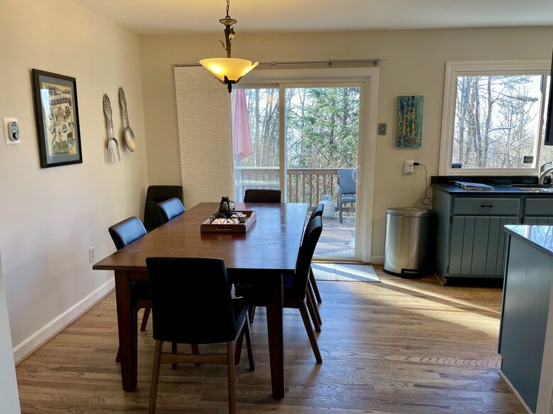 Beautiful Mountain Retreat | 10 minutes to Downtown Asheville - Asheville, North Carolina