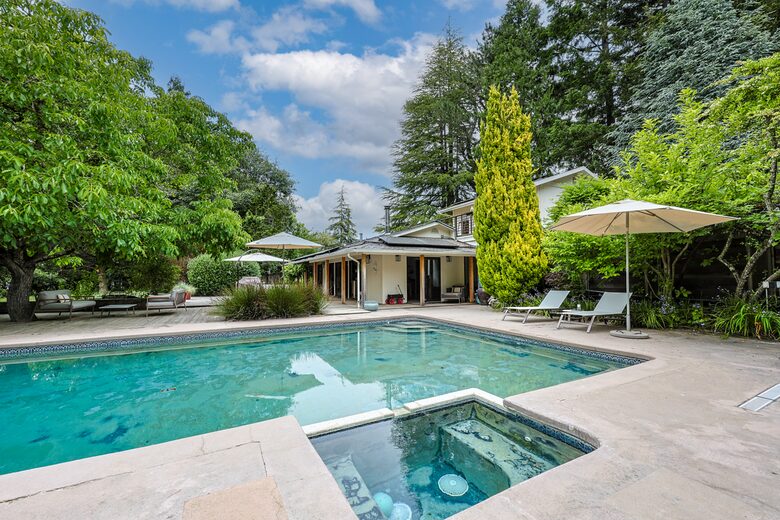 Serene Wine Country Retreat - Sebastopol, California