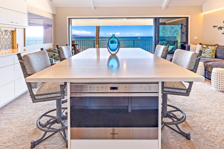 Gorgeous Beachfront Villa with Resort Amenities - Kihei, Hawaii