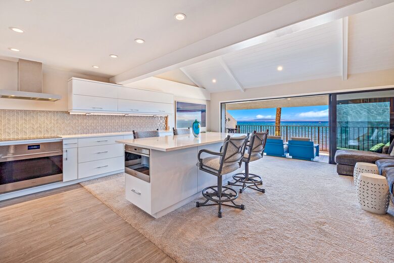 Gorgeous Beachfront Villa with Resort Amenities - Kihei, Hawaii