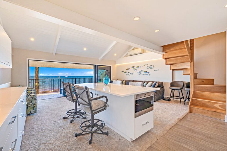 Gorgeous Beachfront Villa with Resort Amenities - Kihei, Hawaii