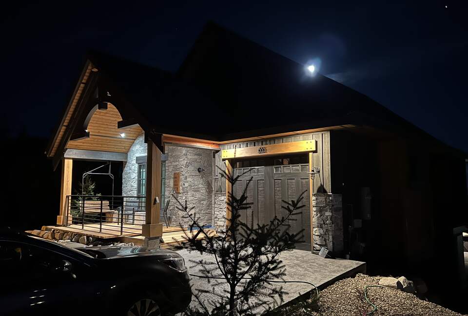 Modern Ski Chalet at Big White Ski Resort - Kelowna (Beaverdale District), Canada