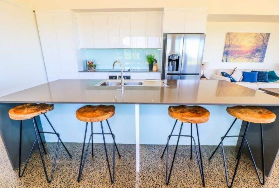 Ocean View Absolute Beachfront Home - Rules Beach, Australia