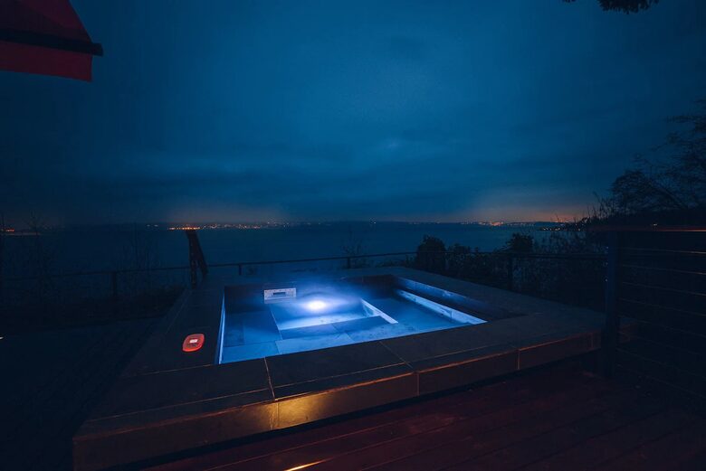 SaltWood | Zenith Waterfront Retreat - Kingston, Washington