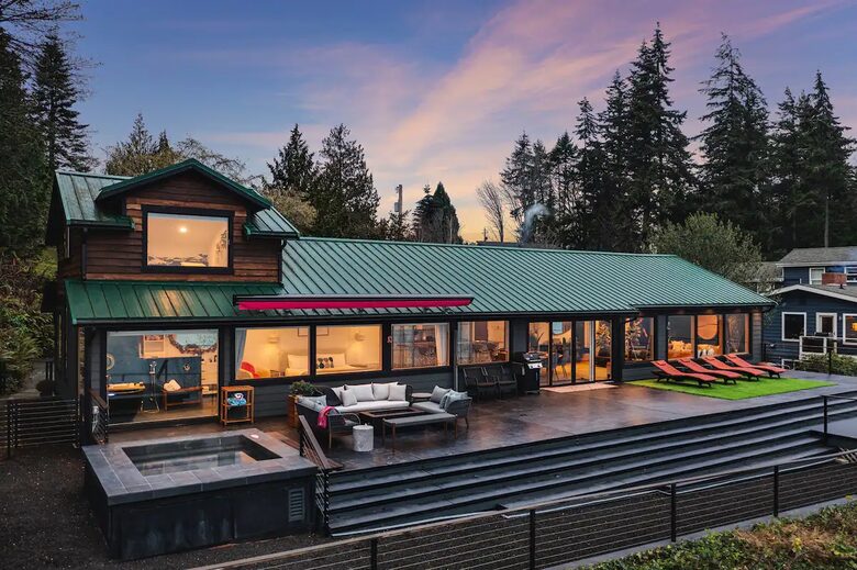 SaltWood | Zenith Waterfront Retreat - Kingston, Washington