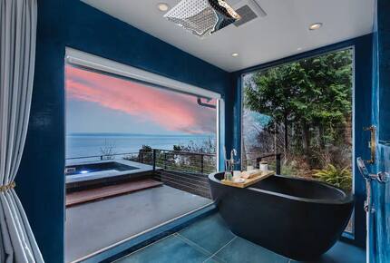 SaltWood | Zenith Waterfront Retreat - Kingston, Washington