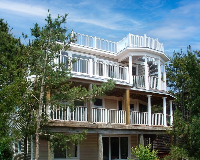 Dreamy Barnegat Light Oceanfront Shore Beach House - Barnegat Light, New Jersey
