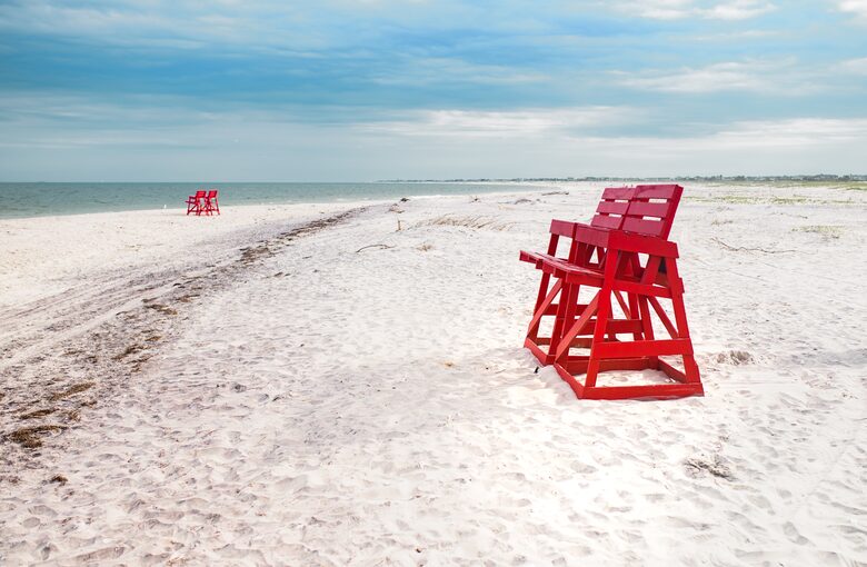Dreamy Barnegat Light Oceanfront Shore Beach House - Barnegat Light, New Jersey