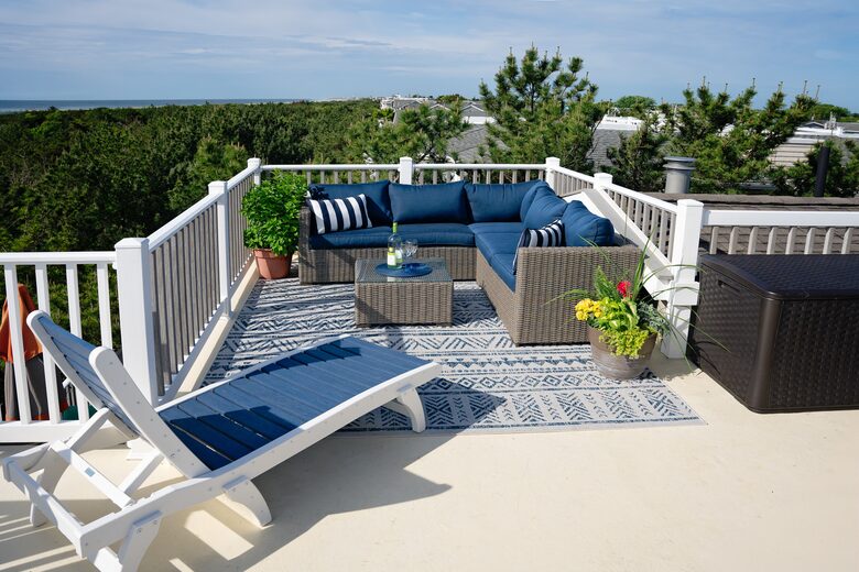 Dreamy Barnegat Light Oceanfront Shore Beach House - Barnegat Light, New Jersey