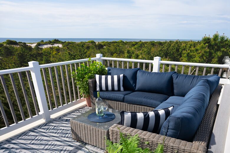 Dreamy Barnegat Light Oceanfront Shore Beach House - Barnegat Light, New Jersey