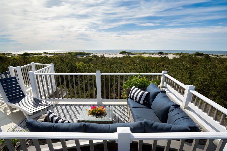Dreamy Barnegat Light Oceanfront Shore Beach House - Barnegat Light, New Jersey