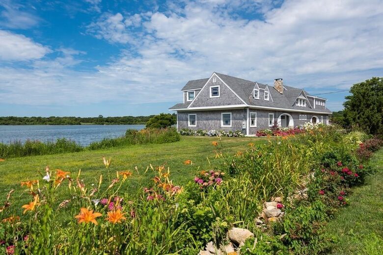 The Carriage House - Falmouth, Massachusetts