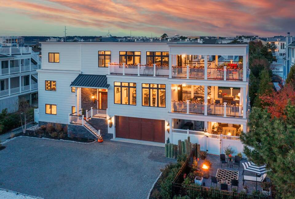 Luxe Haven on Hazlett - Rehoboth Beach, Delaware