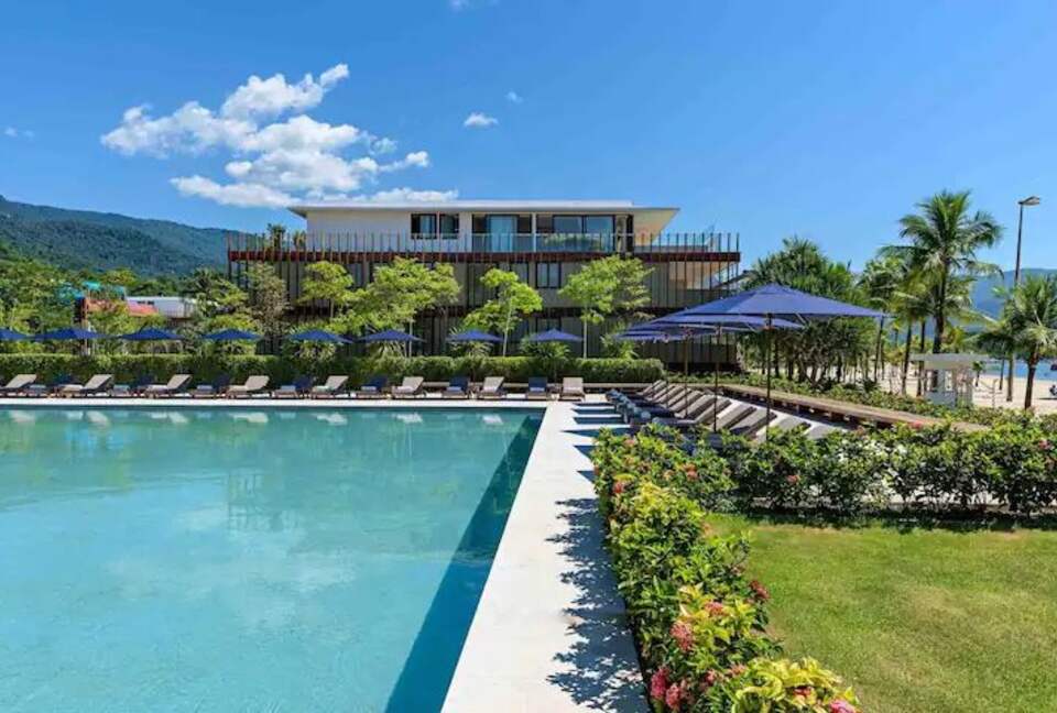 Porto Frade Condominium 3BD Apartment - Frades, Angra Dos Reis, Brazil