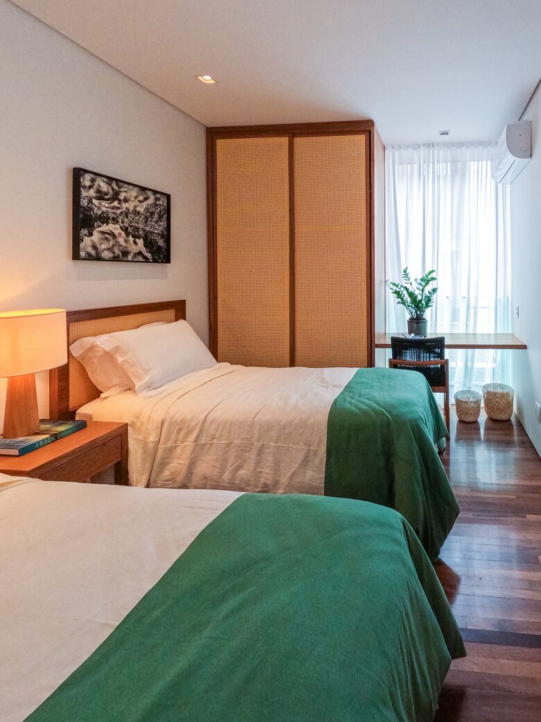 Porto Frade Condominium 3BD Apartment - Frades, Angra Dos Reis, Brazil
